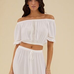 Rachel Parcell Off Shoulder Top in Ivory Size Medium NWT